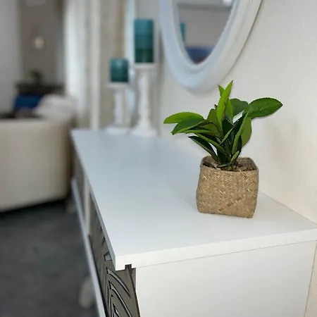 Pety's House By The Sea Apartment *
